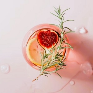 Rose Wine Cocktail - Sweetheart Kiss